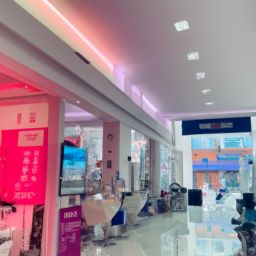 颜美人：尽显光彩的专业美容护肤店