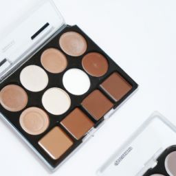 美容护肤的好处：眼部护理的重要性与注意事项