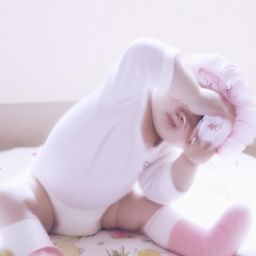 备孕期间可以进行<strong>美容</strong>护肤吗？顺利备孕与美丽同行