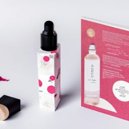 赋予你的肌肤活力与光彩，拥有年轻动人容颜的秘密揭秘！